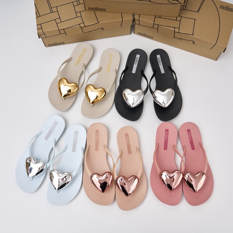 Meilinsa New Style Heart-Shaped Flip-Flops Women's Flat Beach Shoes Candy-Colored Jelly Slippers Summer Non-Slip Outdoor Wear Meilinsa New Style Heart-Shaped Flip-Flops Women's Flat Beach Shoes Candy-Colored Jelly Slippers Summer Non-Slip Outdoor Wear