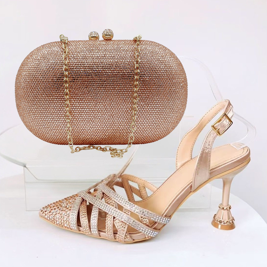 Selección estricta de zapatos de diseño italiano, nuevas sandalias de tacón alto, banquete de boda, zapatos de mujer de diamante de punta