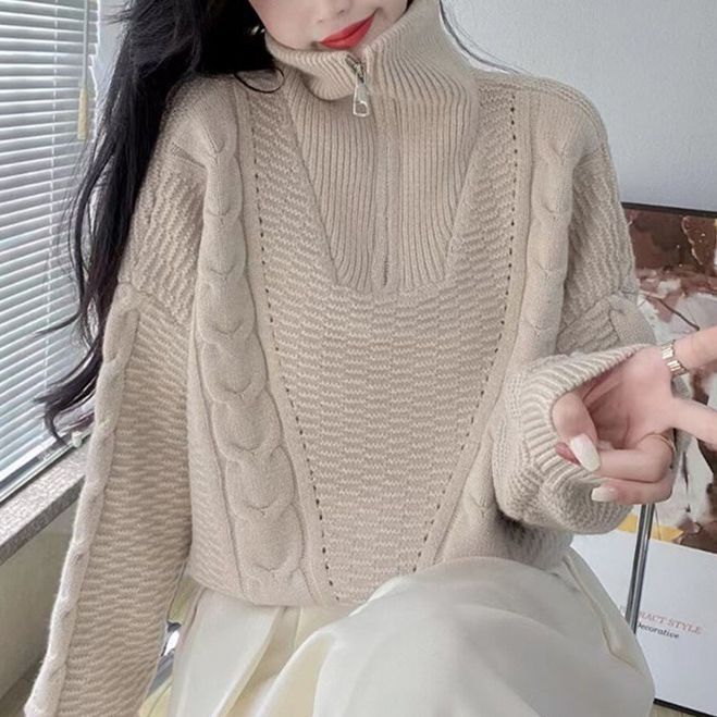Retro demi-season short knitted sweater with zipper