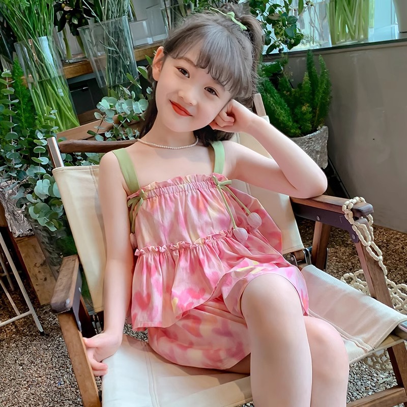 Moda estiva per bambine 2024 Nuovo top con spalline per bambole, pantaloni a gamba larga, set da due pezzi per bambini di taglia media e grande_voghion.com