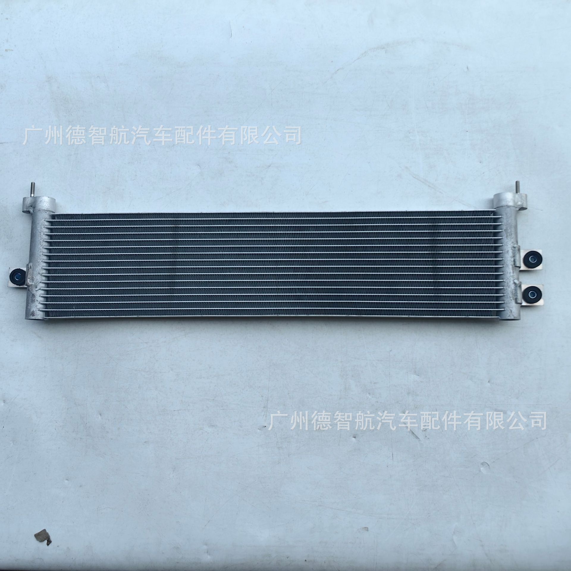 Stable Quality, Suitable for Bmw M4 Car Cooling Parts Oil Cooler Radiator 17212284540