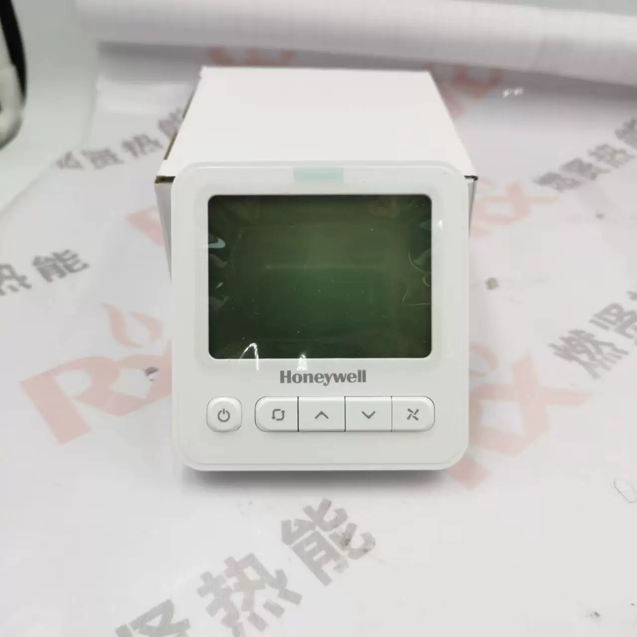 Американский контроллер фанкойлов Honeywell WS3E2WB/U