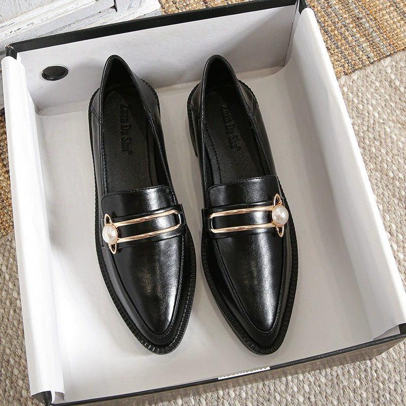 Одиночные туфли A17, Осенние маленькие кожаные туфли без шнуровки, женские лоферы в стиле ретро с толстой подошвой, женская обувь больших размеров в британском стиле, 41-43