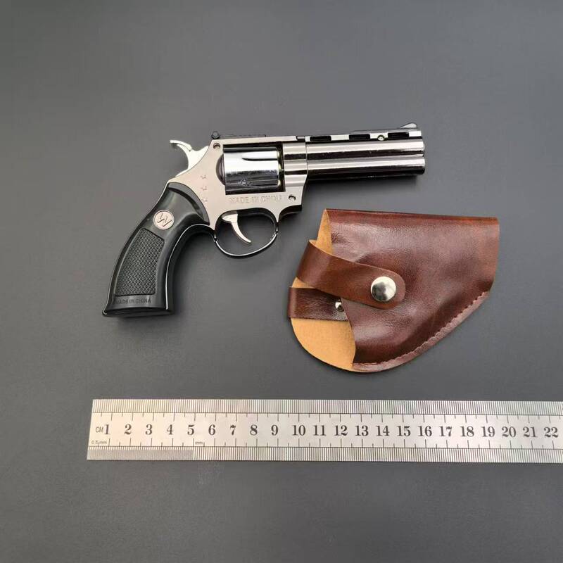 Plastic Leather Case Revolver Children's Toy Alloy Hand Model Nostalgic Boy Toy 1:2.05 Non-Shooting Prop