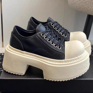 С����ʮ�ֻ��ɸ���СƤЬŮ2024�¿�������ߜ\�چ�Ь���^Ь