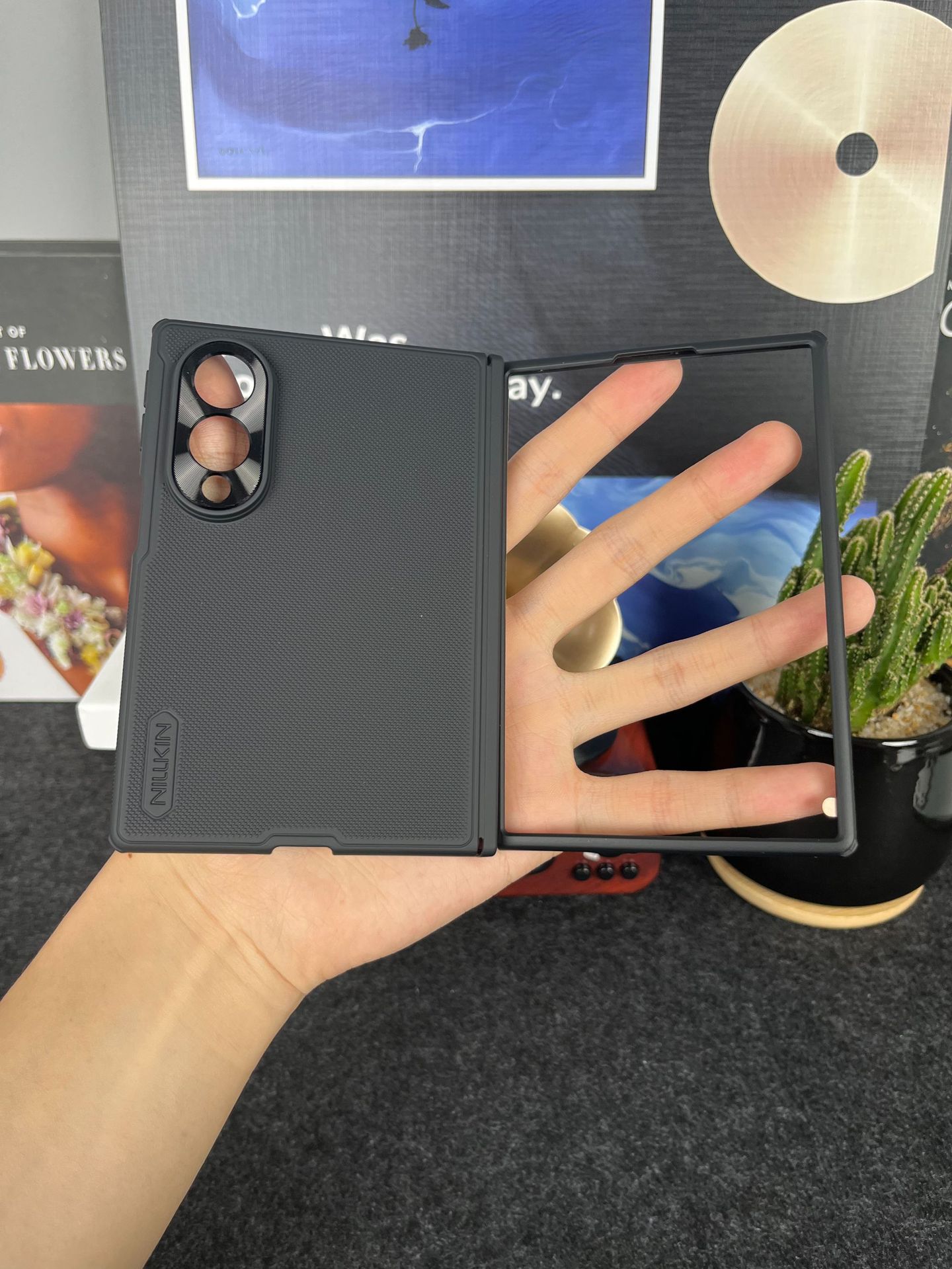 Ốp lưng từ tính NILLKIN cho Samsung Z Fold 8 Ultra, chất liệu nhám mờ, bảo vệ chống sốc — Ốp lưng từ tính chống xước Fold - Samsung Z Fold 8 Đen, Ốp lưng từ tính chống xước Fold - Samsung Z Fold 8 ULTRA Đen, Ốp lưng từ tính chống xước Fold - Samsung Z Fold 8 Trong đen, Ốp lưng từ tính chống xước Fold - Samsung Z Fold 8 ULTRA Trong đen chi tiết 23