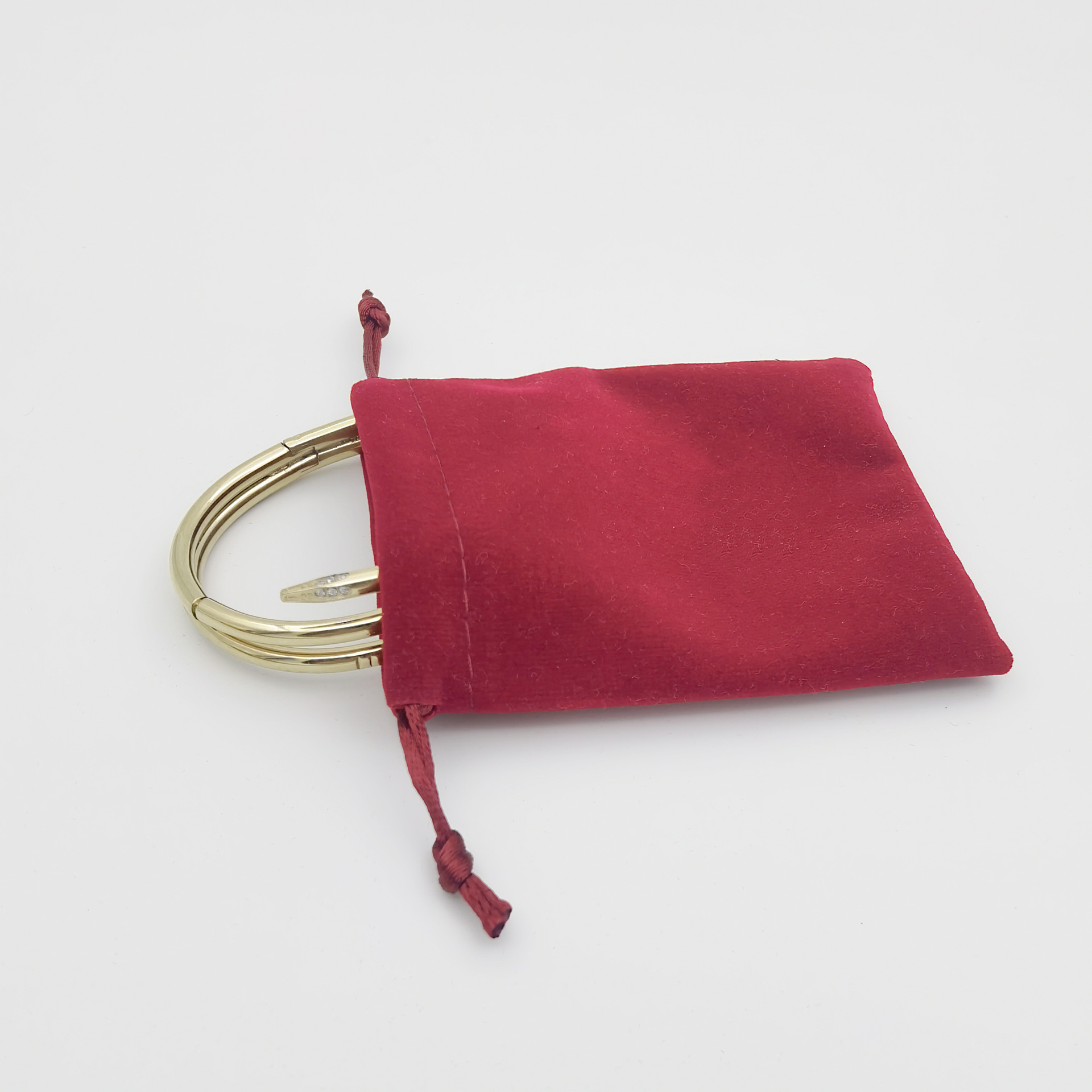 卡家满钻钉子手镯