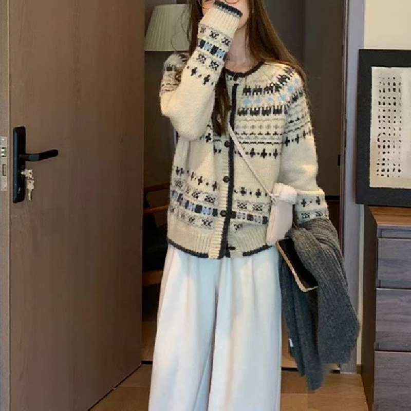 复古提花费尔岛圆领毛衣开衫女秋冬季新款设计感针织外套软糯上衣