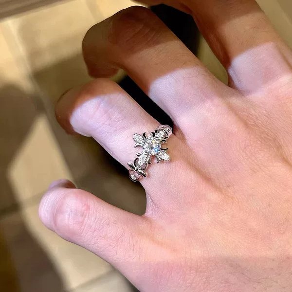 Medieval Style Cross Iris Flower Ring for Women, Niche Design, Light Luxury, High-End Fashion, Index Finger Ring, Very Beautiful Ring