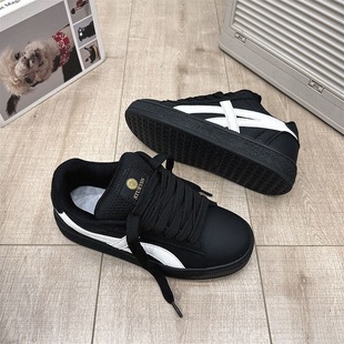 ����С���׺��OӋ�����Ь��Ůͬ��ins2025�ļ��ٴ��\�����e��Ь