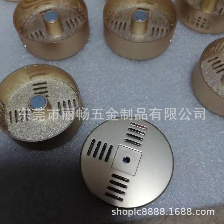 出风口车载香薰夹 车载固体香薰饰品汽车香水摆件礼品香氛爆款