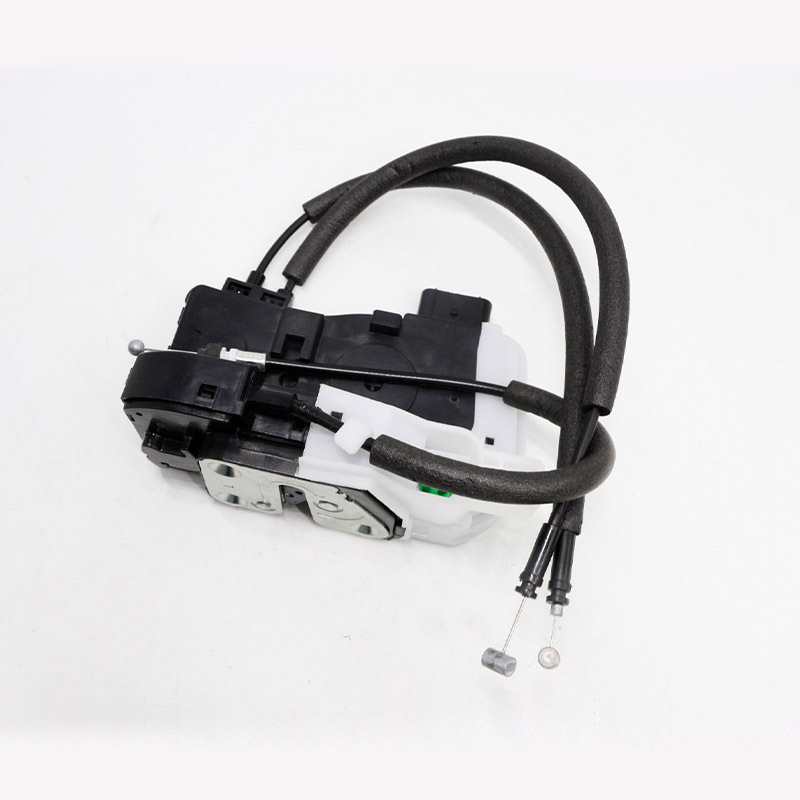 813102S000 is suitable for 10-17 Hyundai Tucson left front door lock actuator