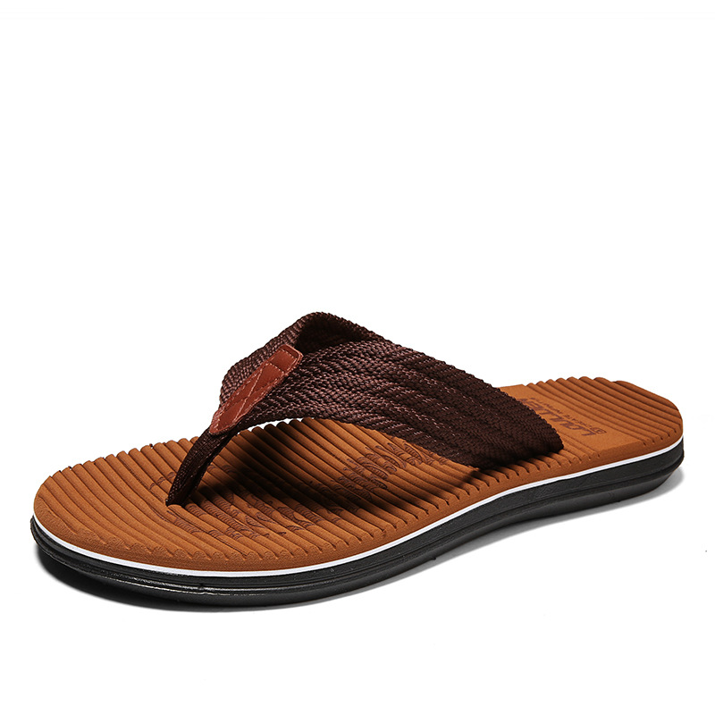 Chanclas hombre 2025 verano nueva tendencia zapatos de playa ropa exterior chanclas de moda personalizadas sandalias y zapatillas casuales