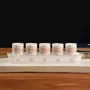 白色佛具浮雕酒杯