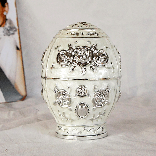 Color electroplated automatic pop-up toothpick holder for guest tea room and restaurant with three flat bottom egg-shaped toothpick holders with roses
