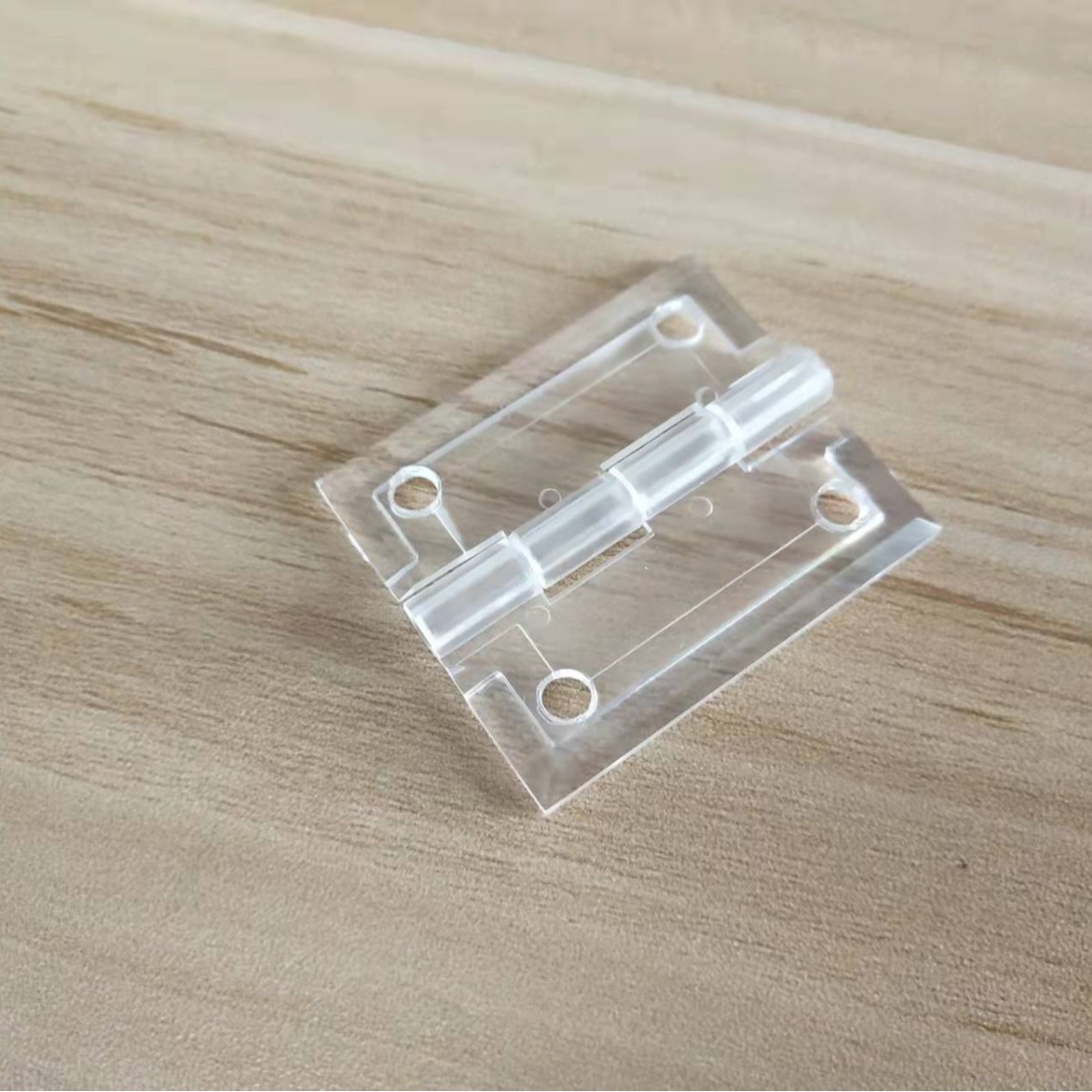 IVA de fábrica transparente esmerilado con agujeros con tornillos con bisagra de acrílico orgánico de plástico esmerilado endurecido por resorte