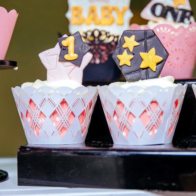 厂家现货出口杯子蛋糕纸杯镂空黑色花边婚庆蛋糕纸装饰围边批发