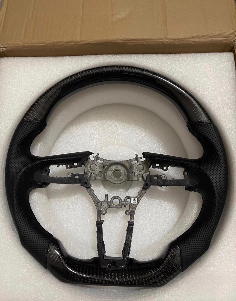 Suitable for Mazda 3, new Axela, and next-generation CX-30 and CX-40 models; carbon fiber steering wheel modification