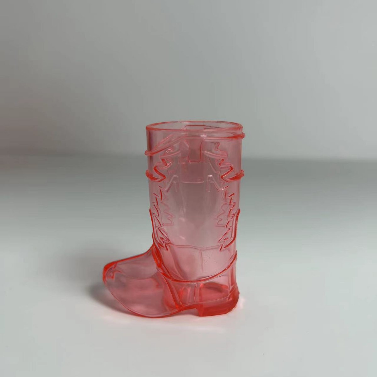 Розовый без пор