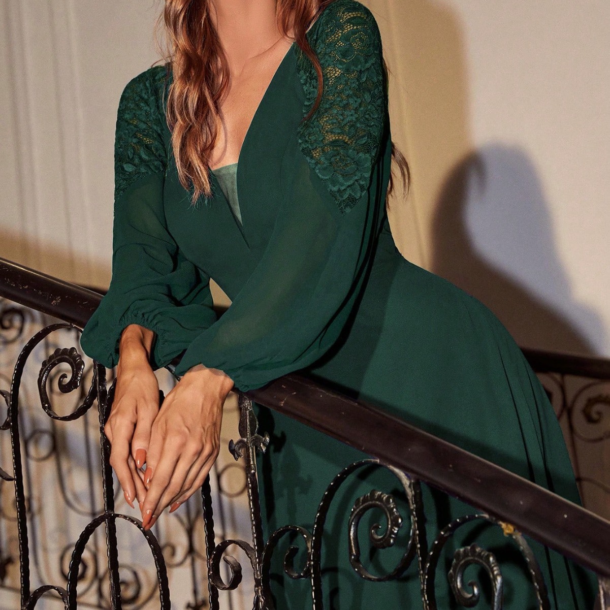 Comercio exterior estilo francés vestido atmósfera reina gasa manga larga profundo V cremallera grande backless fregona vestido largo vestido