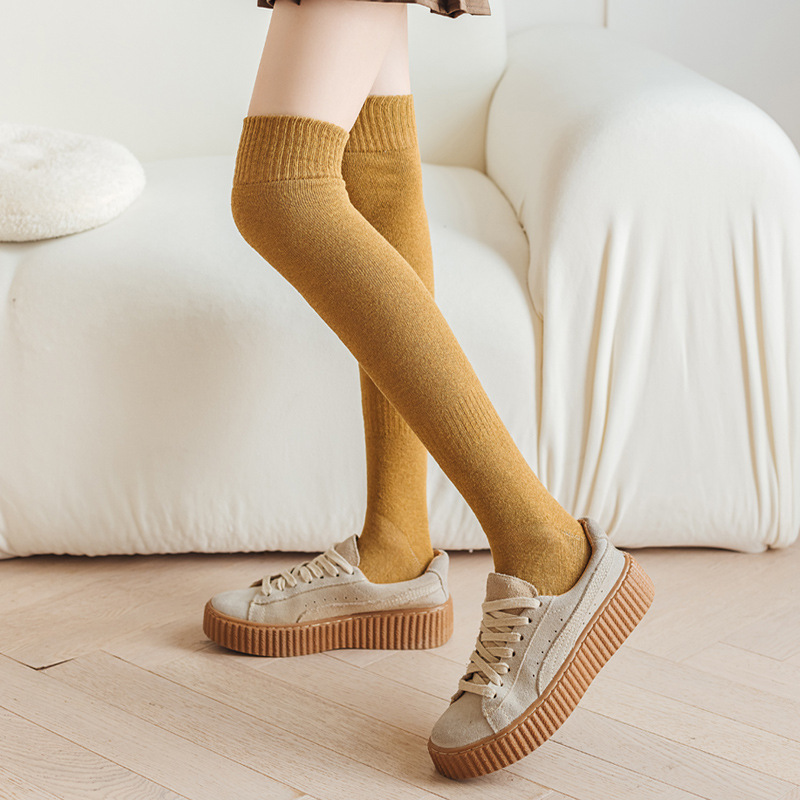 厚い保温の膝の靴下の女性の毛の輪の厚い靴下の秋冬の韓国版の女性の太ももの中筒の高い筒のベルベットのストッキング|undefined