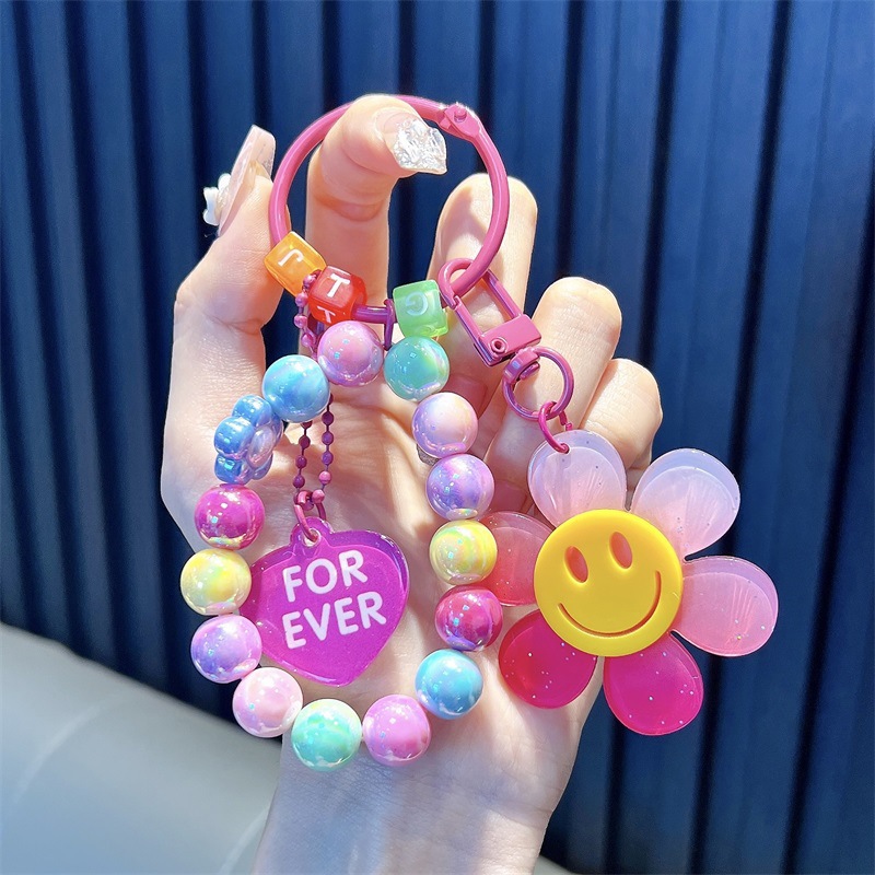 Cuentas de asiento osos colgantes de llaves de bolsos acrílicos exquisitos colgantes de llaves de automóvil colgantes pequeños regalos al por mayor