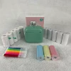 (Cross-border trading), green set, crayons