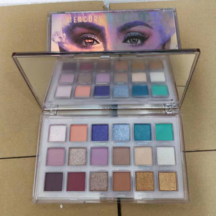 Cross-border Mercury retrograde 18-color eyeshadow pearlescent matte glitter desert rose eyeshadow tray smoky European and American makeup