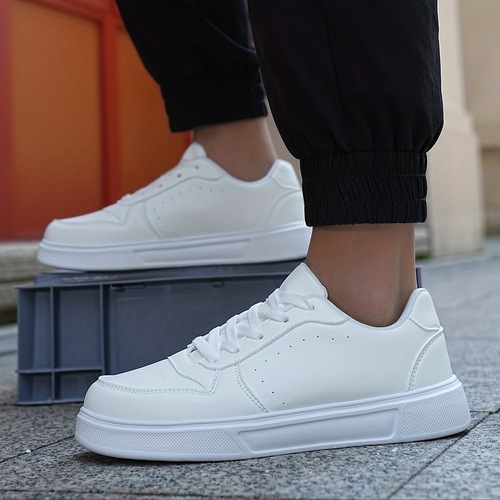 Stylish Men's Lace-Up Sneakers Breathable Lightweight