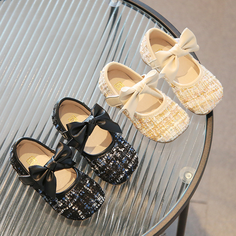 Korean version of Little Fragrant Wind Girls' Single Sweet Princess Shallow Mouth Leather 2023 Spring Children's Shoes_voghion.com