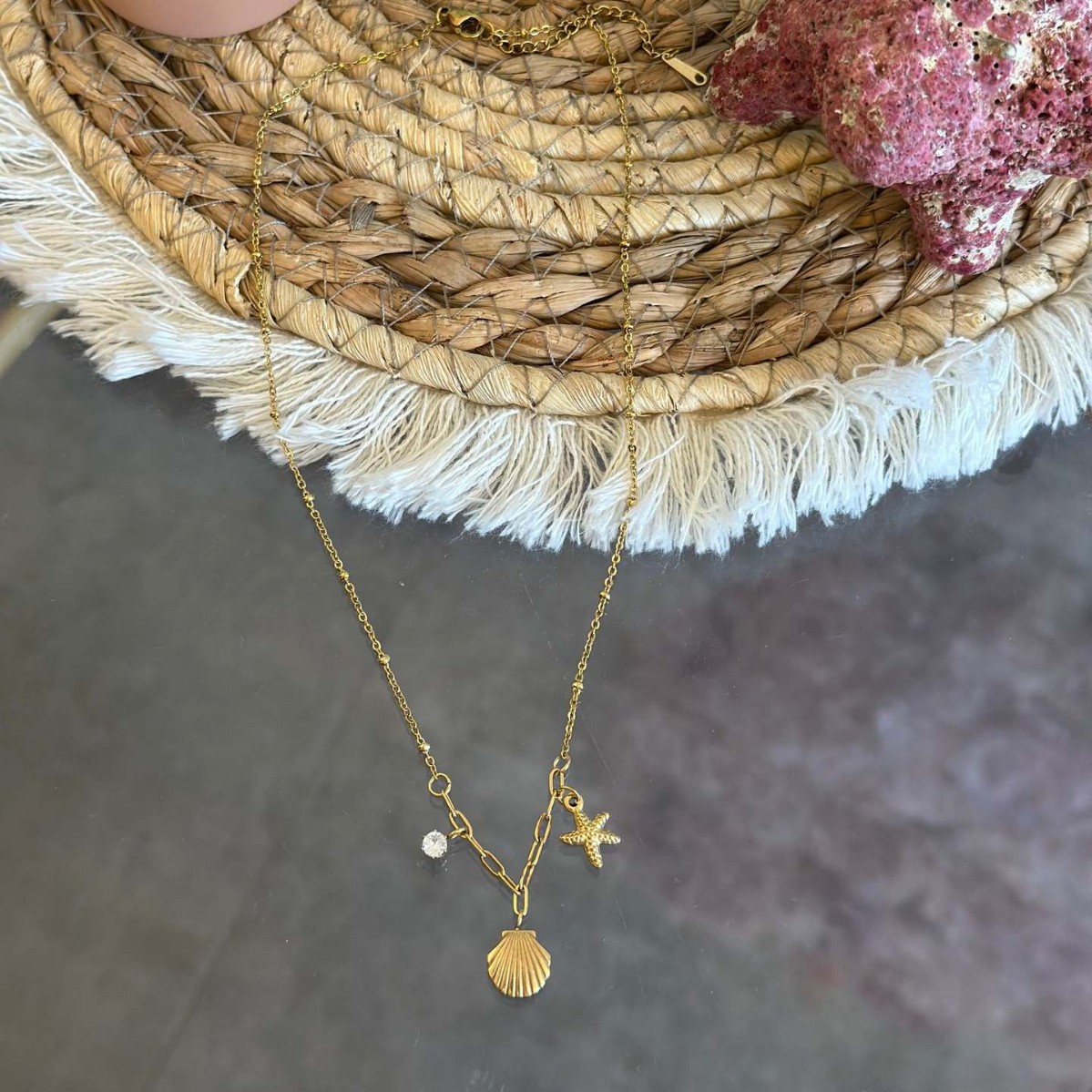 18K Gold Plated Plating Material 201 Stainless Steel Pendant Material Ion Plating (IP) 18K Gold Plated Scallop Starfish 201 Stainless Steel Vacation Marine Style Waterproof Non Tarnish Multi Charms Necklace