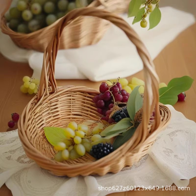 Cesta de flores personalizada Cesta de mano de ratán tejida de paja Cesta de arreglos florales tejida a mano de sauce Cesta de almacenamiento portátil Cesta de recolección retro