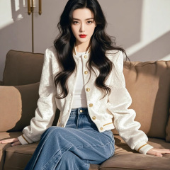 2025春秋休闲风白色丝绒棒球服外套女独特超好看气质显瘦短款上衣