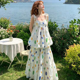 夏日穿搭彩色波点吊带连衣裙子2026夏季新款绝美花苞半身裙两件套