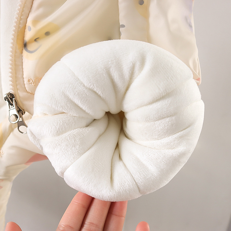 Invierno recién nacido 0-1 ropa de salida con capucha para bebés ropa de algodón modelos de otoño e invierno para bebés más mamelés de felpa con cara sonriente gruesa