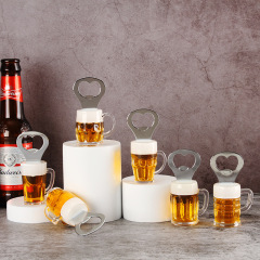 メーカー卸売りシミュレーションビール瓶グリップビール栓抜き器磁気吸引冷蔵庫貼りクリエイティブ多機能栓抜き器