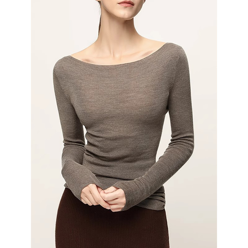 A Very Beautiful One-Neck Knitwear, Autum High-End Knitwear with a Slim Fit Wool Bottoming Top for Women