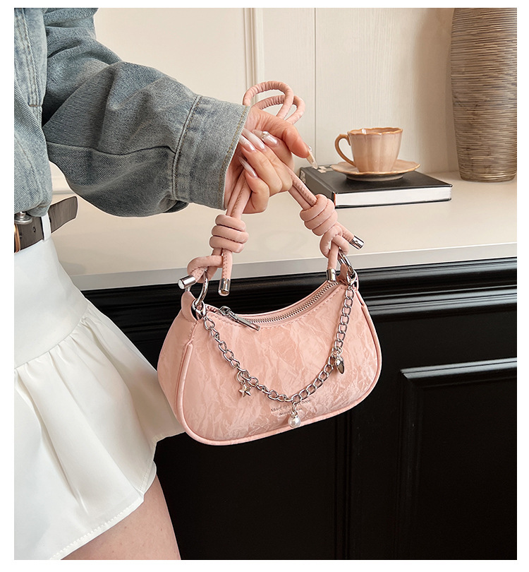 A stylish and stylish small handbag for ladies in 2025, a versatile and fashionable crossbody bag, a niche single-shoulder underarm bag for summer full figure