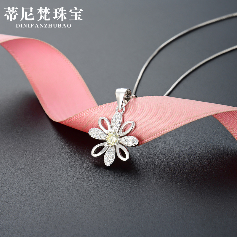 Corea del Sur Dongdaemun s925 plata ZIRCON diamante colgante simple popular accesorios clavícula cadena de las mujeres collar elegante