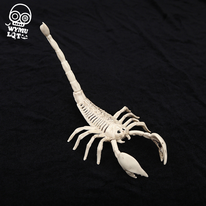 Accesorios de Halloween animal esqueleto novio novia simulación vuelo murciélago ratón araña serpiente casa embrujada decoración carretera