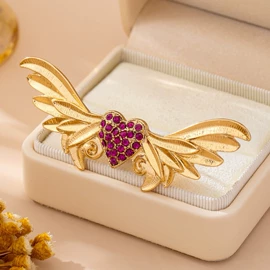 耳钉;耳坠;项链