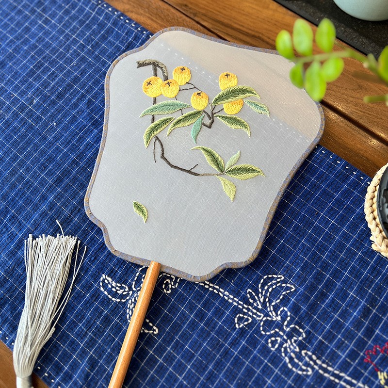 Bordado DIY hecho a mano Lu Bordado producción ventilador material paquete antiguo estilo organza translúcido principiante bordado de doble cara