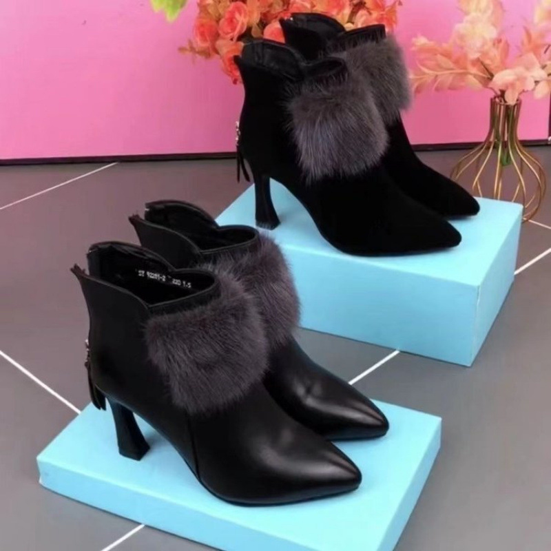 2026 Winter New Style Pointed Toe Chunky Heel Mink Fur Short Boots Women's High Heels with Added Fur, Women's Fur Boots, Women's Fur Shoes