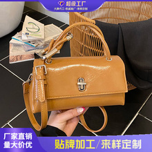 跨境百搭高级感大容量小包包2026春季新款单肩腋下女包斜挎小方包