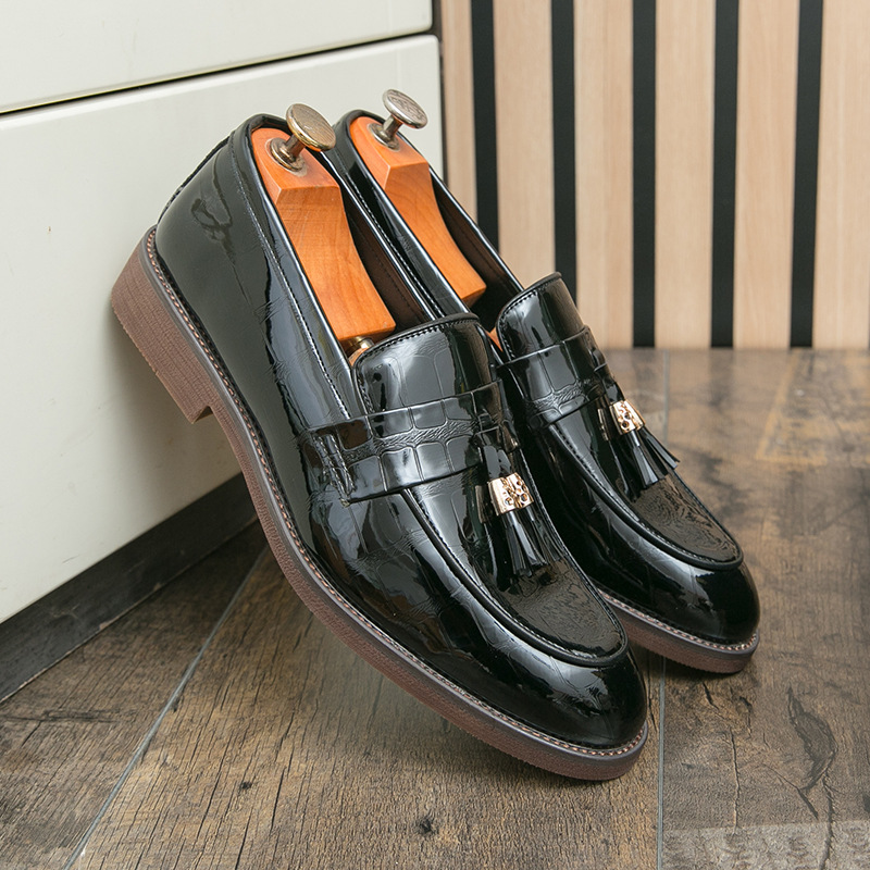 2025 primavera nueva tendencia de zapatos de cuero estilo británico de negocios de un solo pie zapatos de calzado 46 47 tamaño de comercio exterior