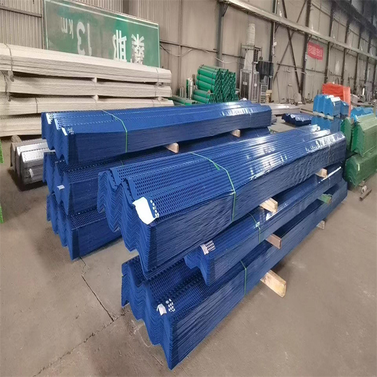 2018河南驻马店防风抑尘网 挡风墙 煤场防风抑尘网  镀锌板防风抑