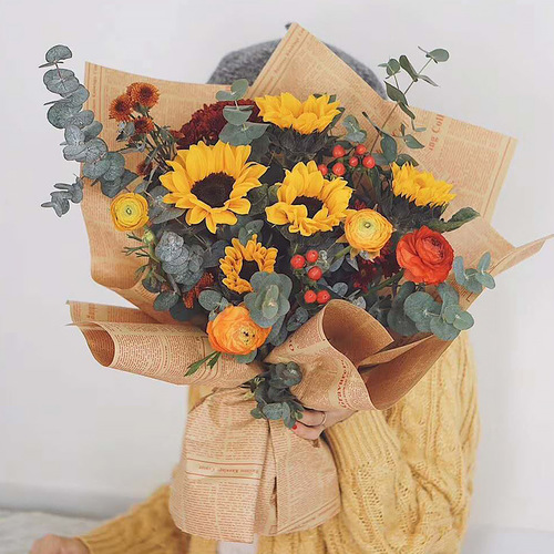 English newspaper flower wrapping paper, fresh flowers, gift wrapping, gift materials, florist, floral art, vintage kraft paper supplies.