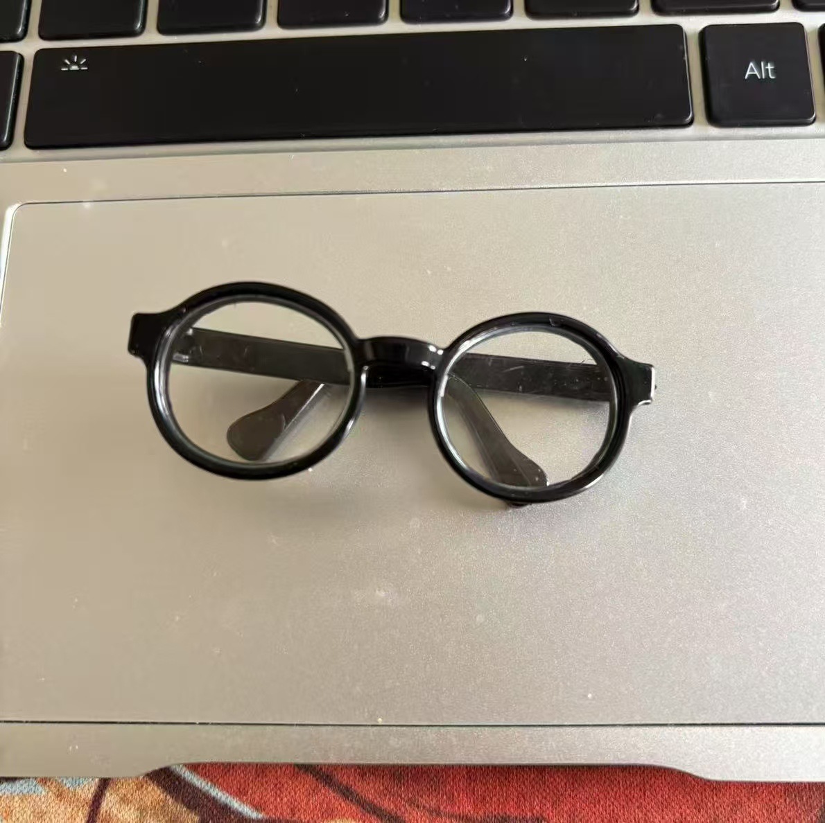 [Black frame] Glasses 6.5cm