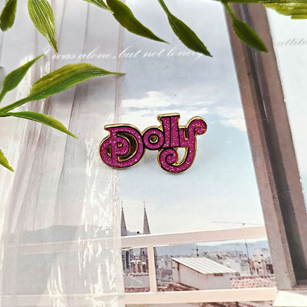 American Country Music Queen Dolly Brooch Music Figure Logo Enamel Pin Pink Glitter Name Badge