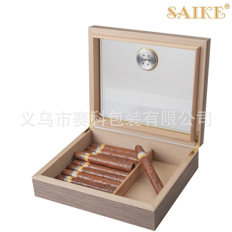 10111728048_944333518